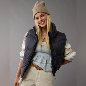 NEW American Eagle AE Puffer Vest size XS